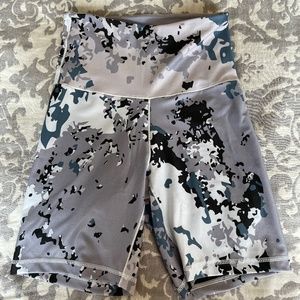 Ivysister Cameo Biker Shorts
